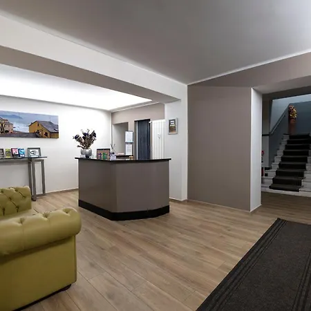 Hotel Assarotti 3*