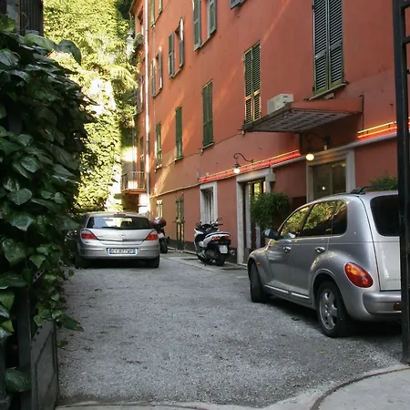 Assarotti ジェノヴァ