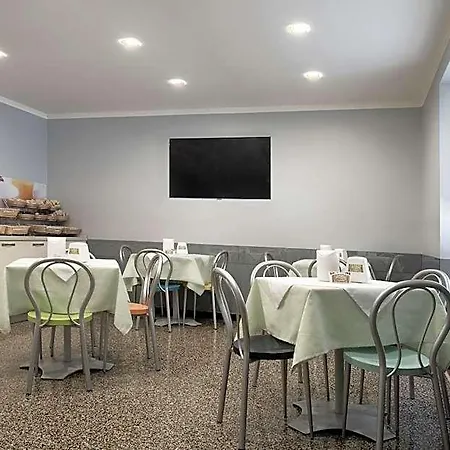 Hotel Assarotti 3*