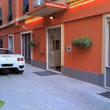 Assarotti Hotel 3*