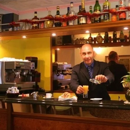 Отель Assarotti 3*